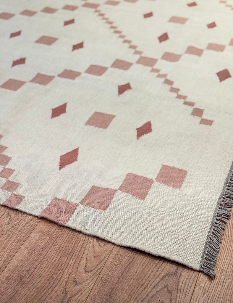 Scandinavian Kilim | 305cm x 245cm | Scandinavian Design | Emma Mellor