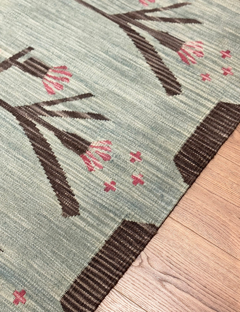 Scandinavian Kilim | 303cm x 245cm | Scandinavian Design | Emma Mellor