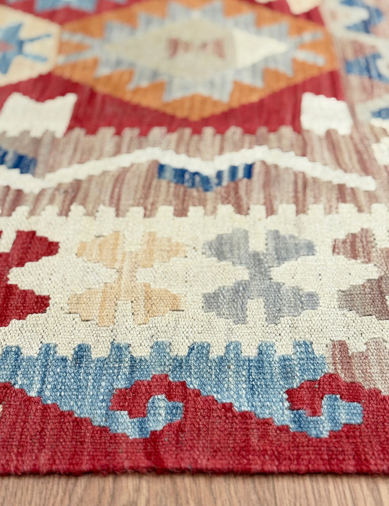 Kilim Rug | 251cm x 176cm | Chalk Kilim Rug | Emma Mellor Rugs London