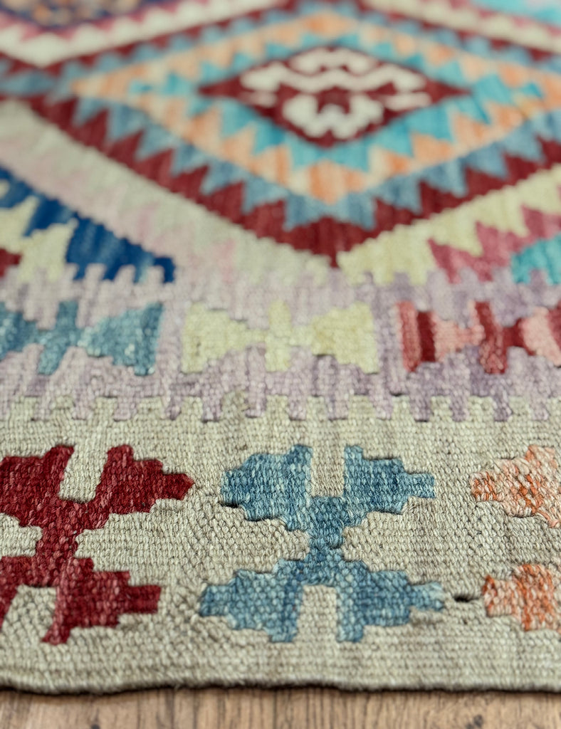 Kilim Rug | 238cm x 181cm | Chalk Kilim Rug | Emma Mellor Rugs London
