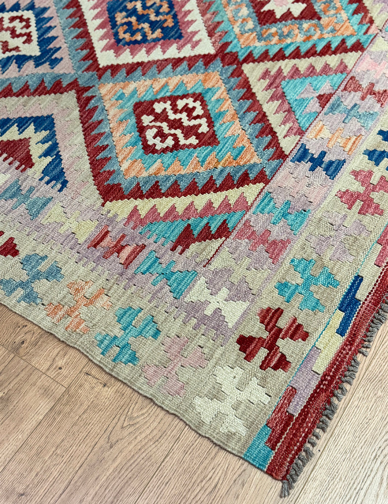 Kilim Rug | 238cm x 181cm | Chalk Kilim Rug | Emma Mellor Rugs London
