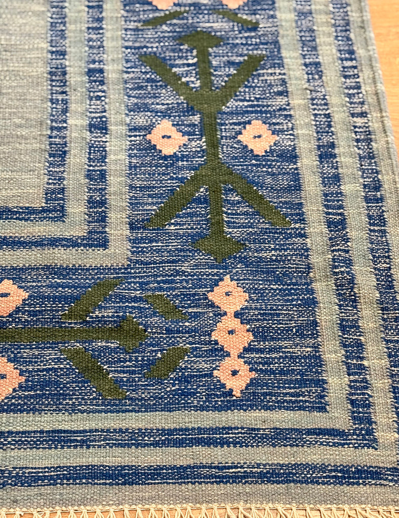 Scandinavian Kilim | 303cm x 245cm | Scandinavian Design | Emma Mellor