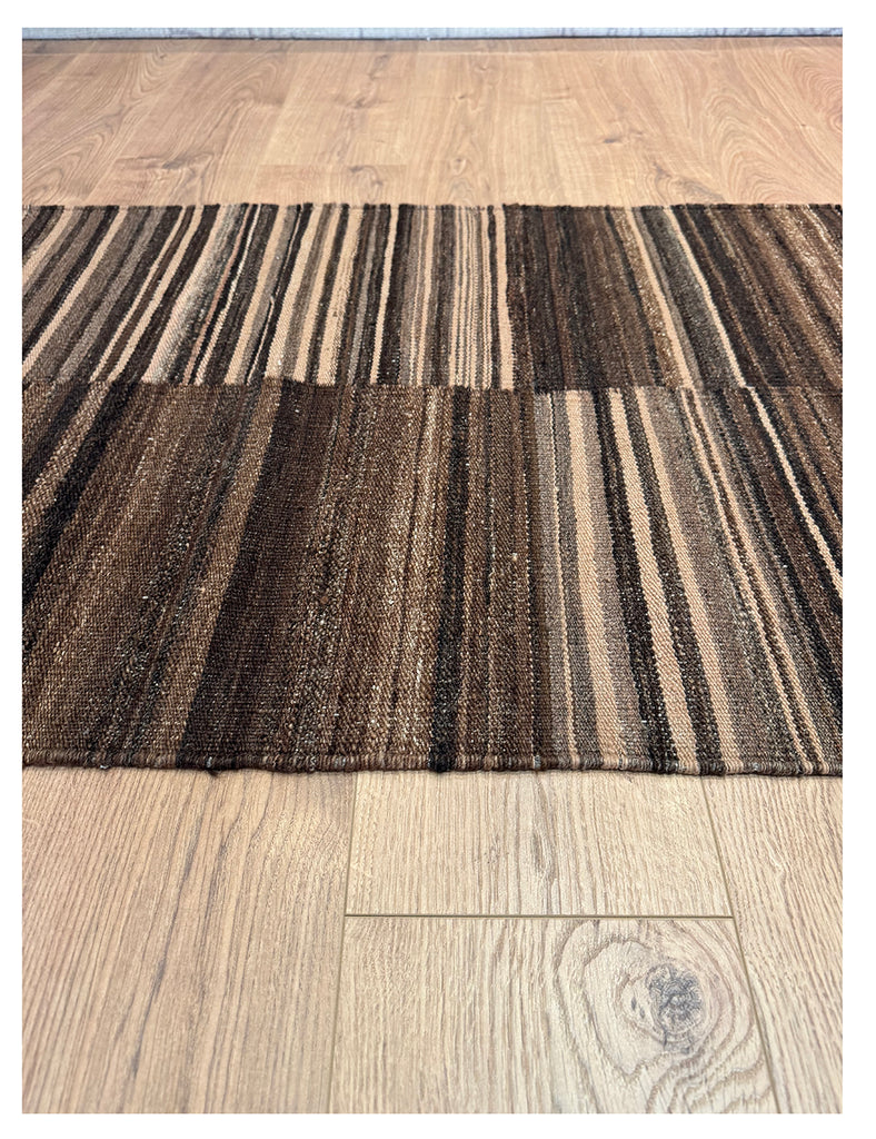 Scandinavian Kilim | 322cm x 71cm  | Kilim Rugs & Runners Emma Mellor