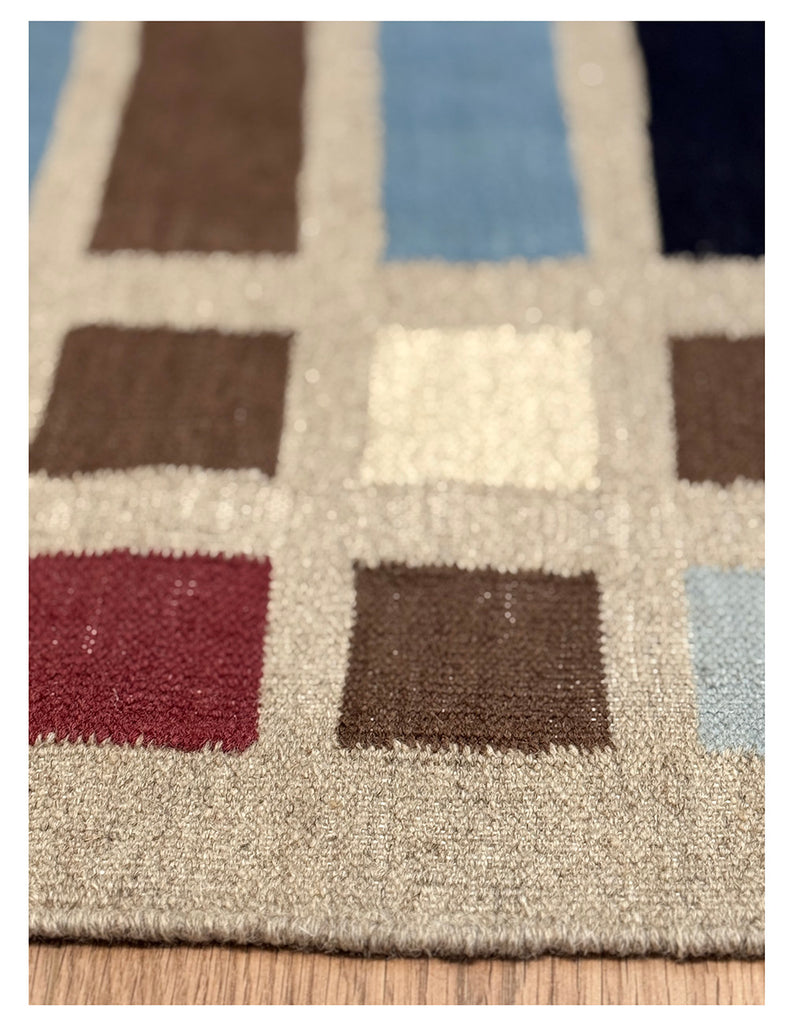 Scandinavian Kilim | 305cm x 245cm | Swedish Kilim Rugs | Emma Mellor