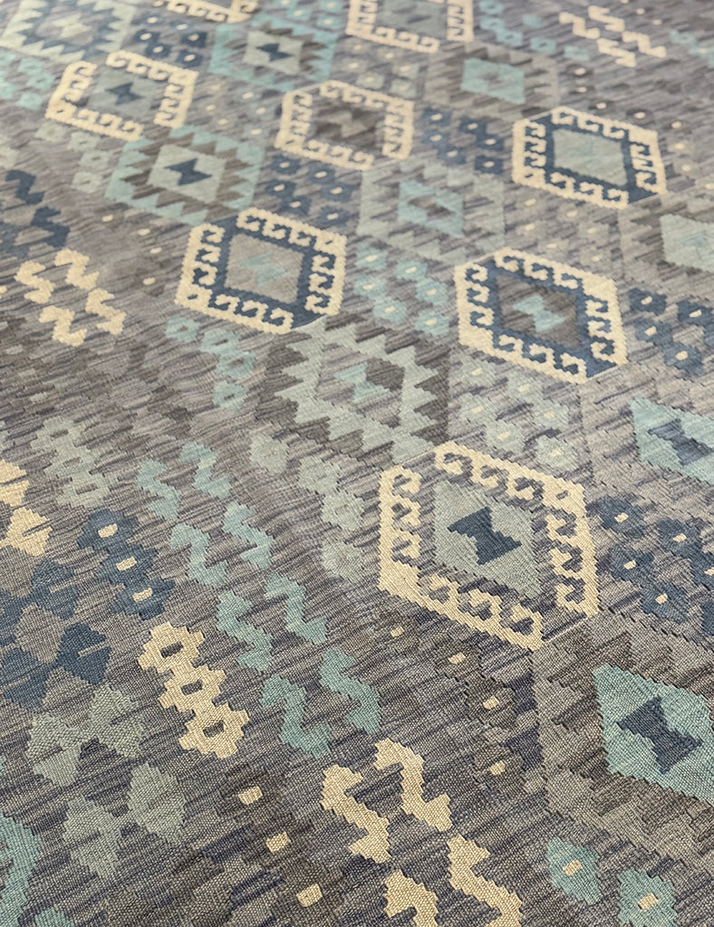 Kilim Rug | 283cm x 203cm | Chalk Kilim Rug | Emma Mellor Rugs London