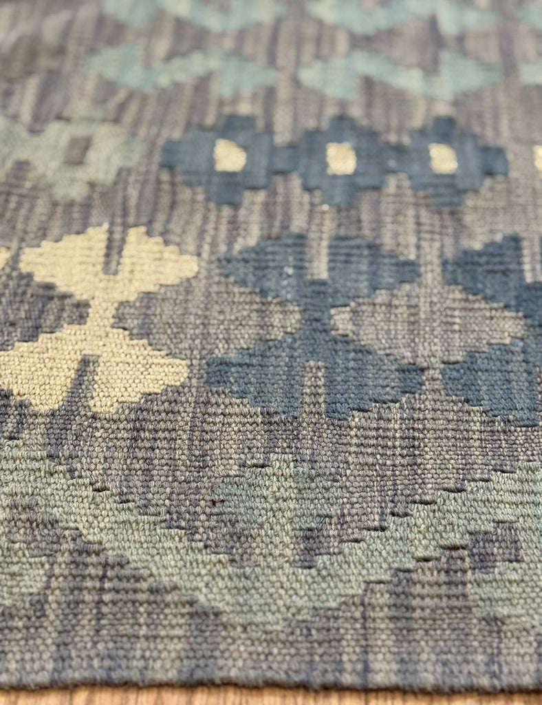 Kilim Rug | 283cm x 203cm | Chalk Kilim Rug | Emma Mellor Rugs London