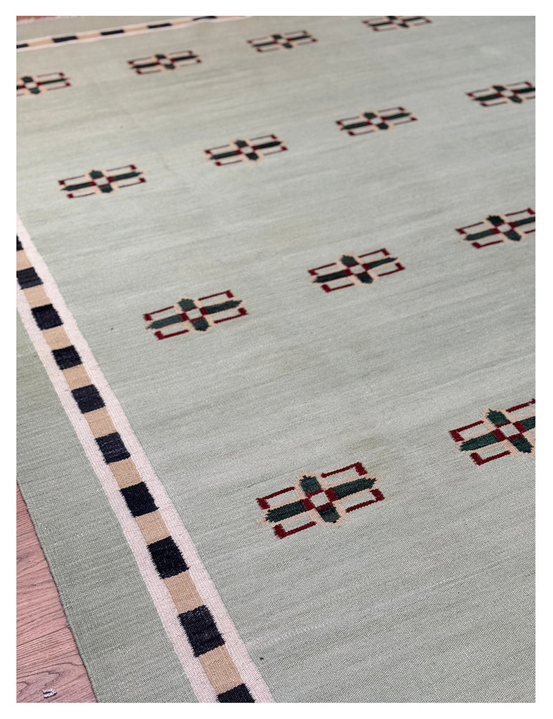 Scandinavian Kilim | 303cm x 245cm | Scandinavian Design | Emma Mellor