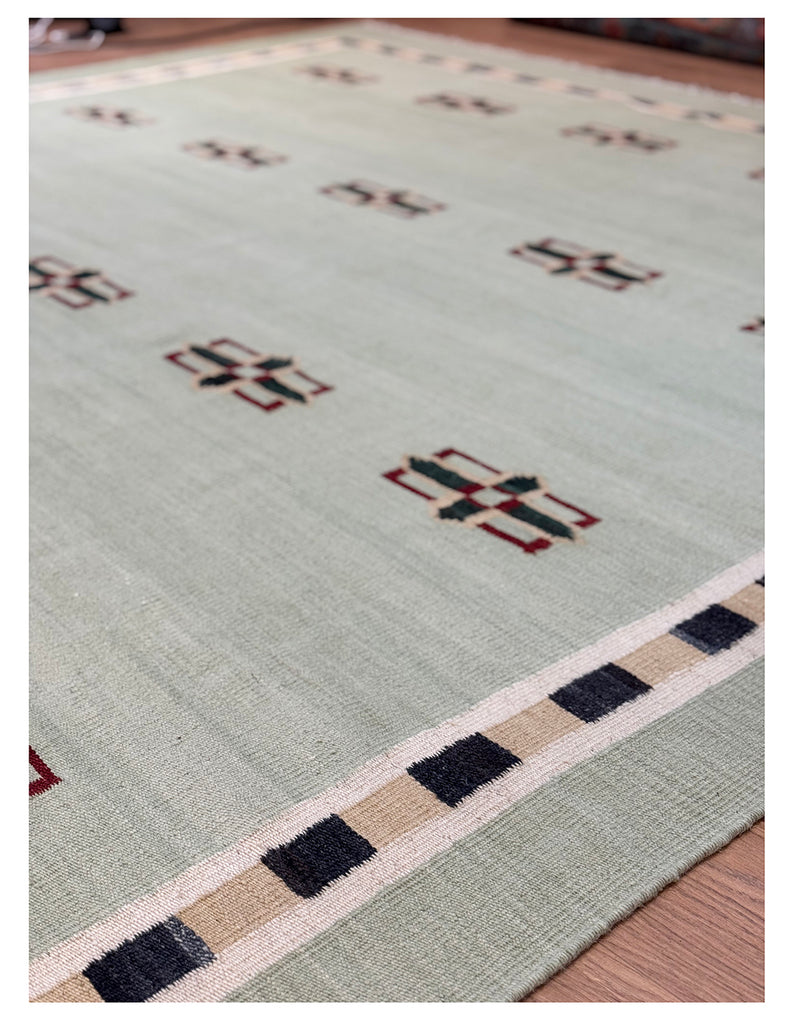 Scandinavian Kilim | 303cm x 245cm | Scandinavian Design | Emma Mellor