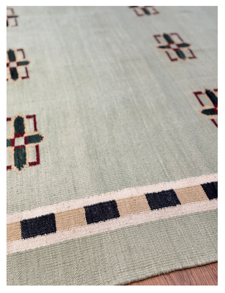 Scandinavian Kilim | 303cm x 245cm | Scandinavian Design | Emma Mellor