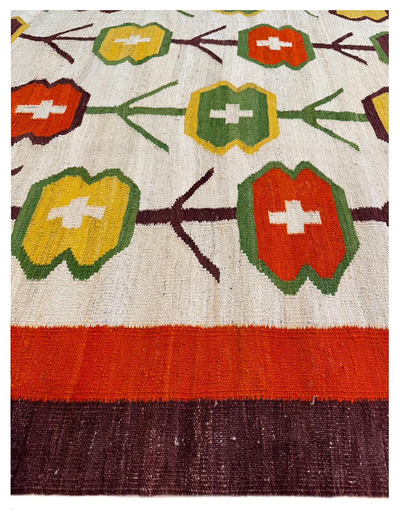 Scandinavian Kilim | 240cm x 174cm | Swedish Kilim Rugs | Emma Mellor