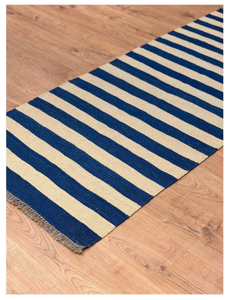 208cm x 80cm (6'10 x 2'7)