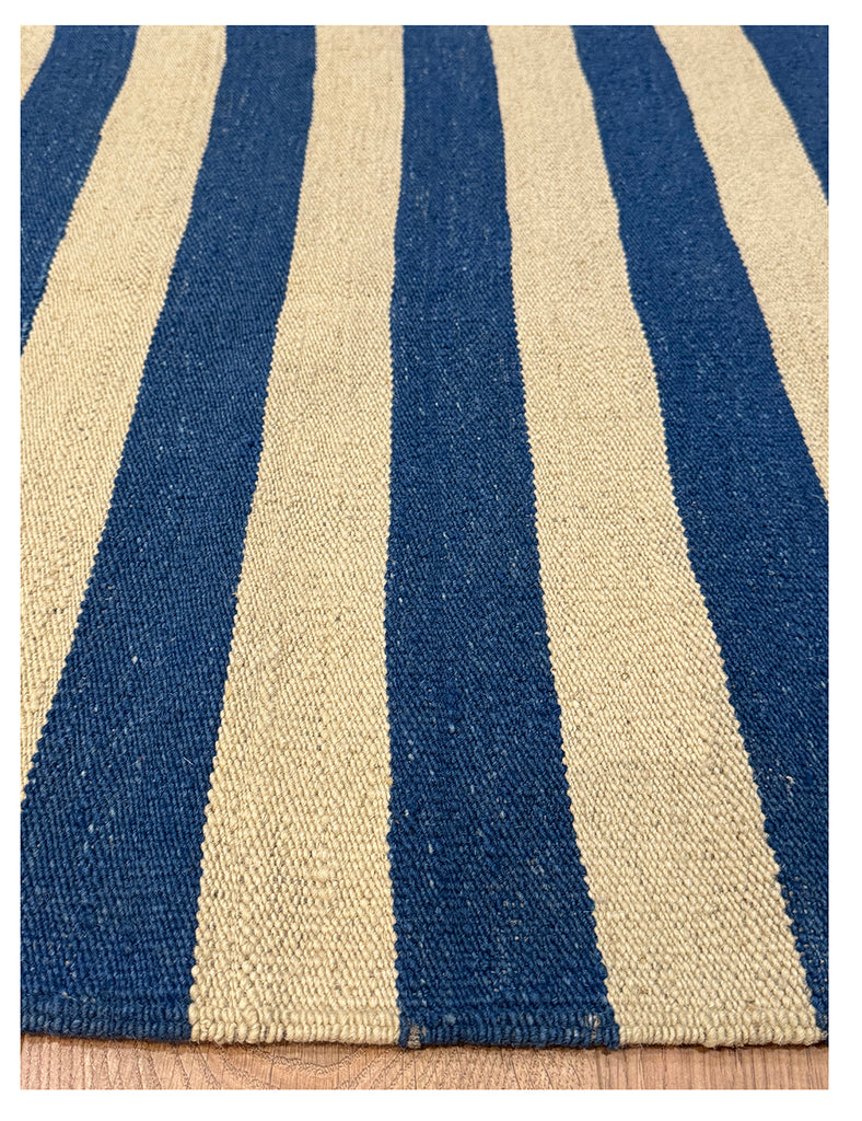 208cm x 80cm (6'10 x 2'7)