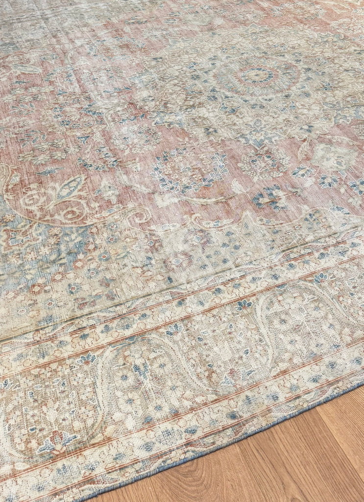 Vintage Tabriz Rug | 386cm x 278cm| Vintage Rugs | Emma Mellor Rugs