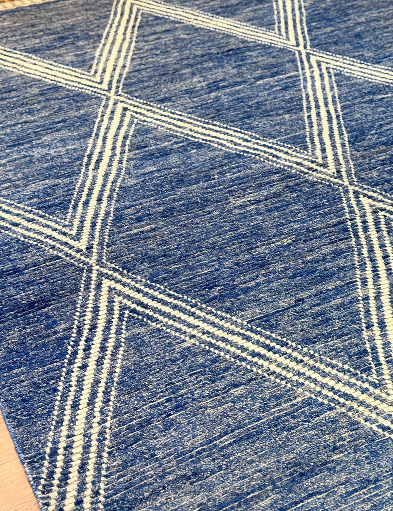 Topov Rug | 318cm x 245cm | Contemporary Rugs | Emma Mellor Rugs