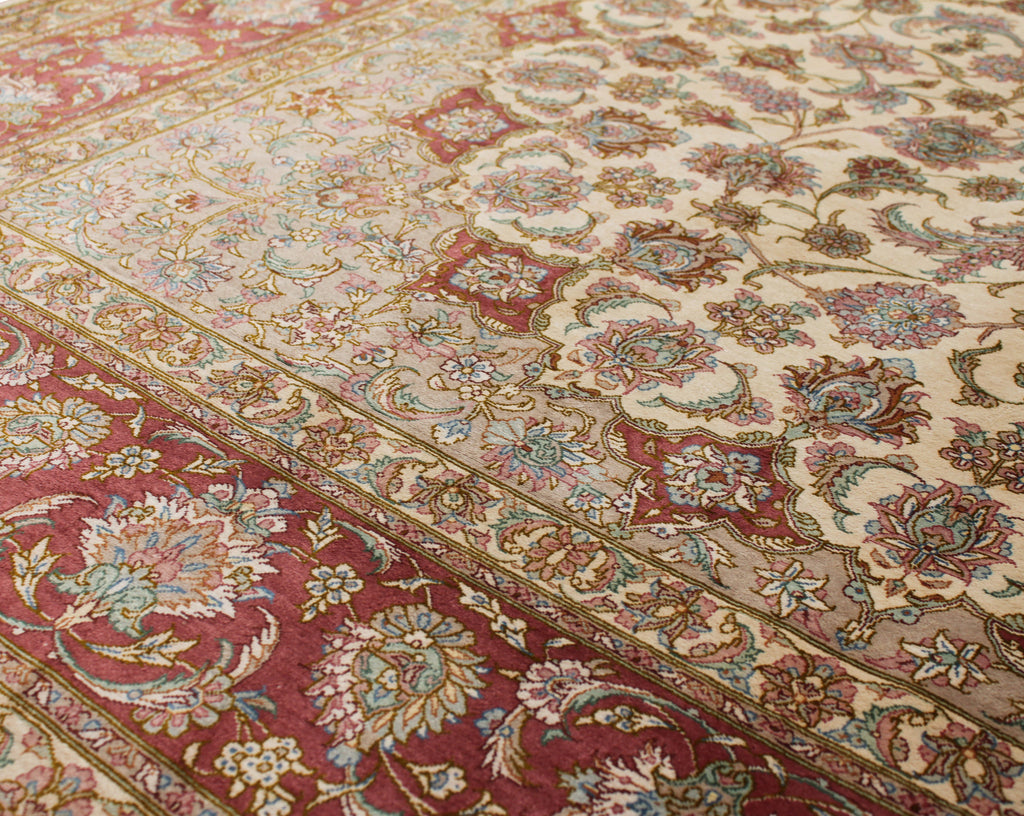 Fine Persian Silk Qum - 300cm x 198cm (9'10 x 6'6) - Silk Rugs - HANDMADE RUG COMPANY