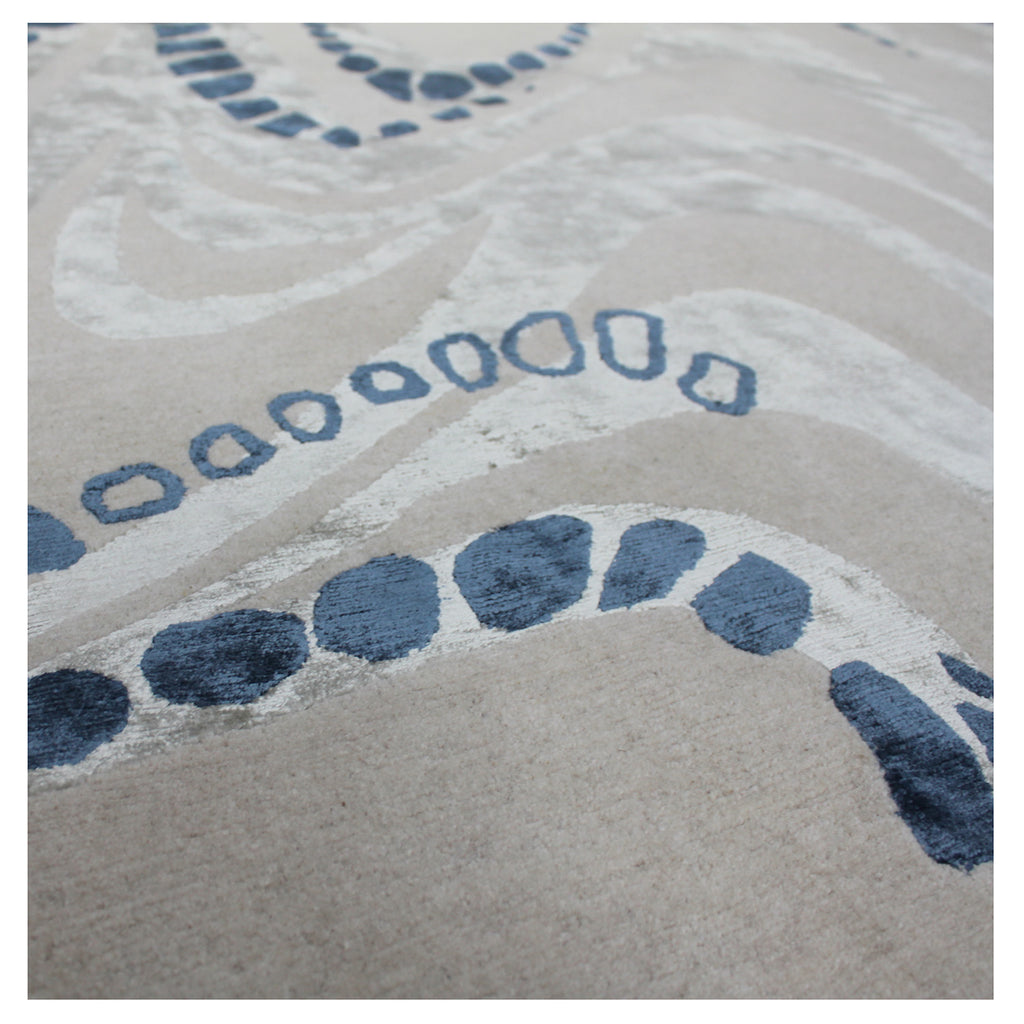 SKINNY RIBBONS  - 400cm x 300cm (13'1 x 10') - CONTEMPORARY RUGS - HANDMADE RUG COMPANY