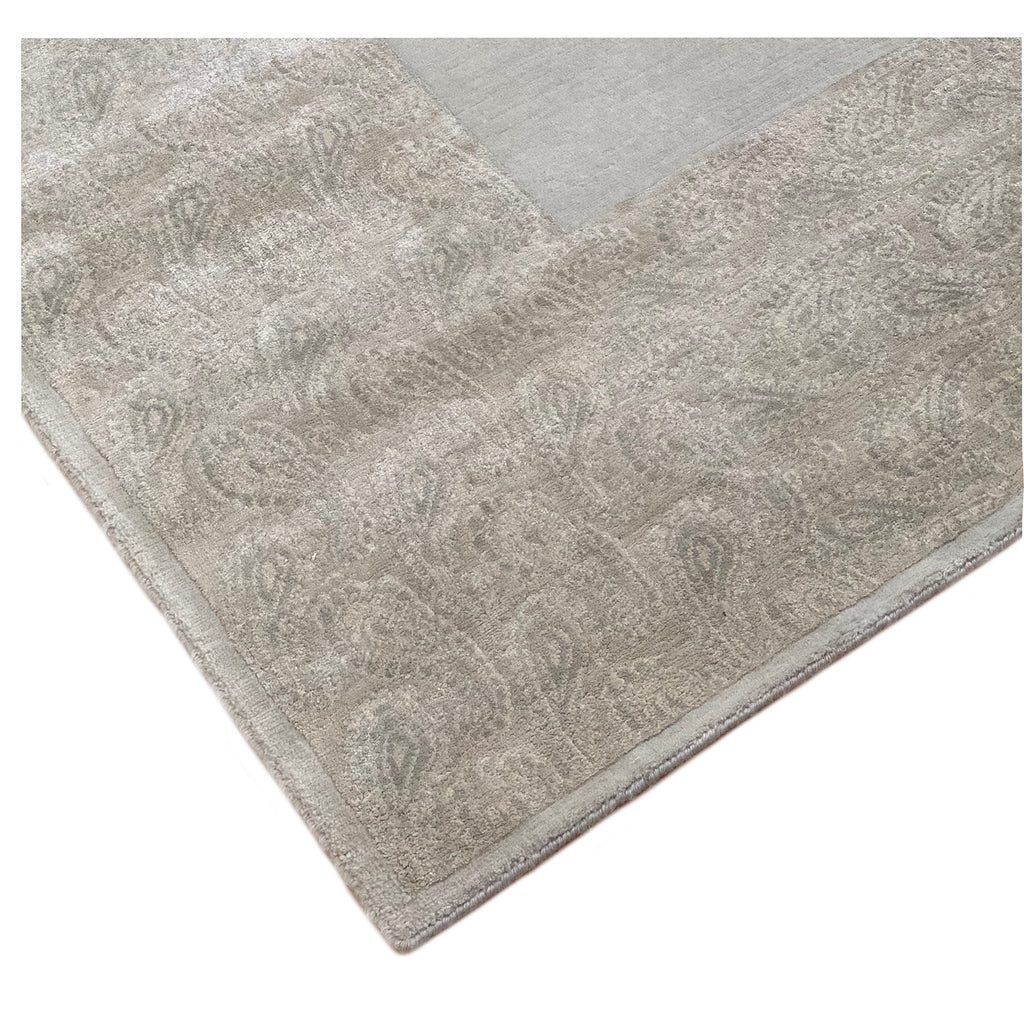 PAISLEY BORDER FROM THE HANDMADE RUG COMPANY