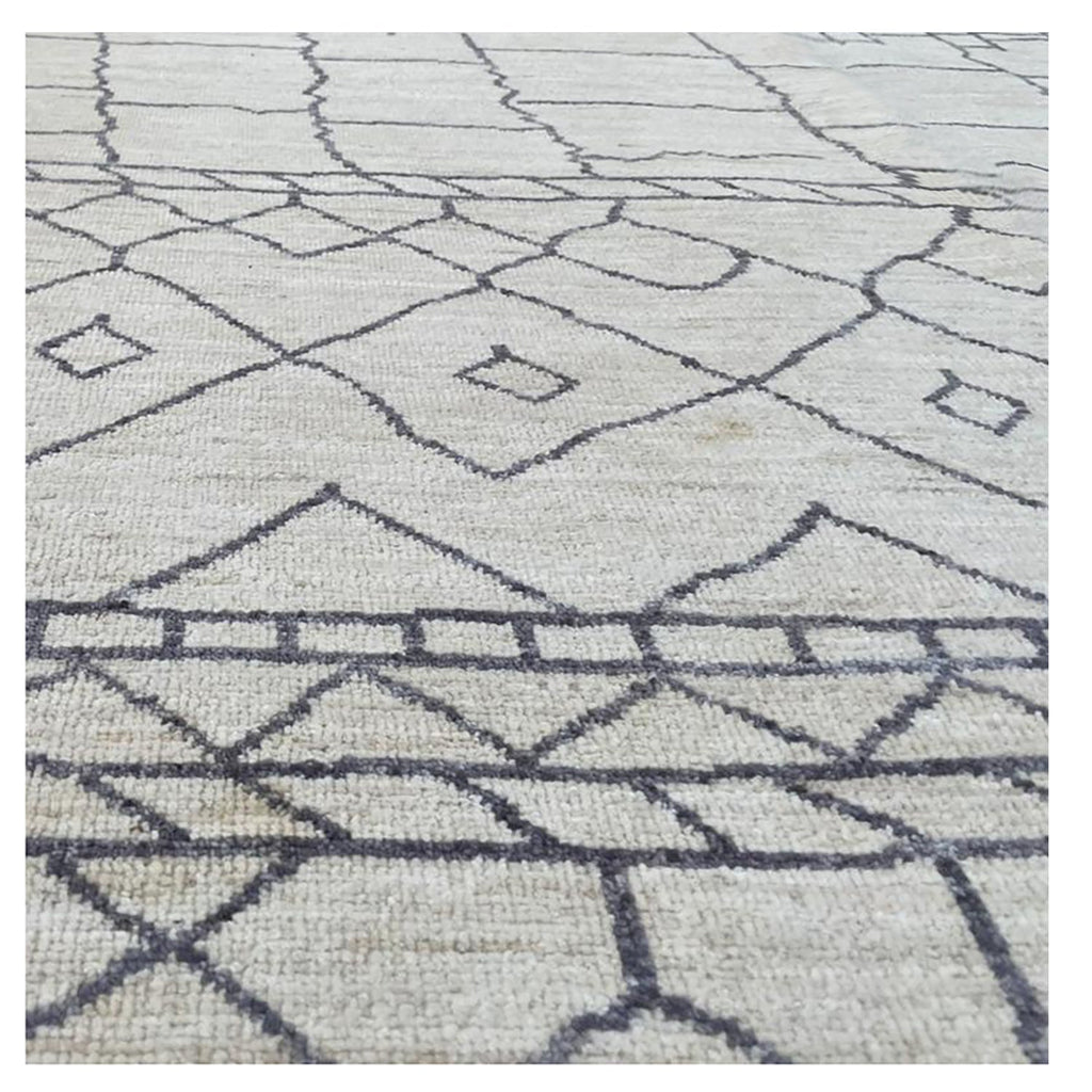 LARGE QAMBANI RUG - LARGE CONTEMPORARY RUGS - Emma Mellor