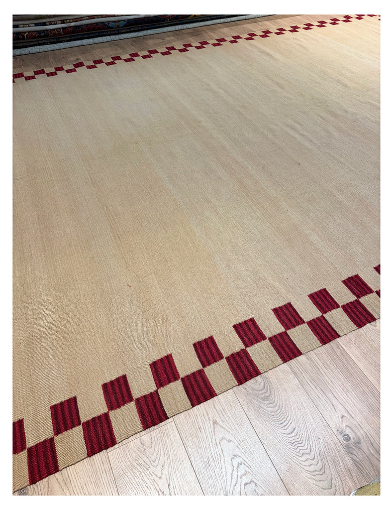 Chequerboarder Kilim | 398cm x 262cm | Scandinavian  | Emma Mellor
