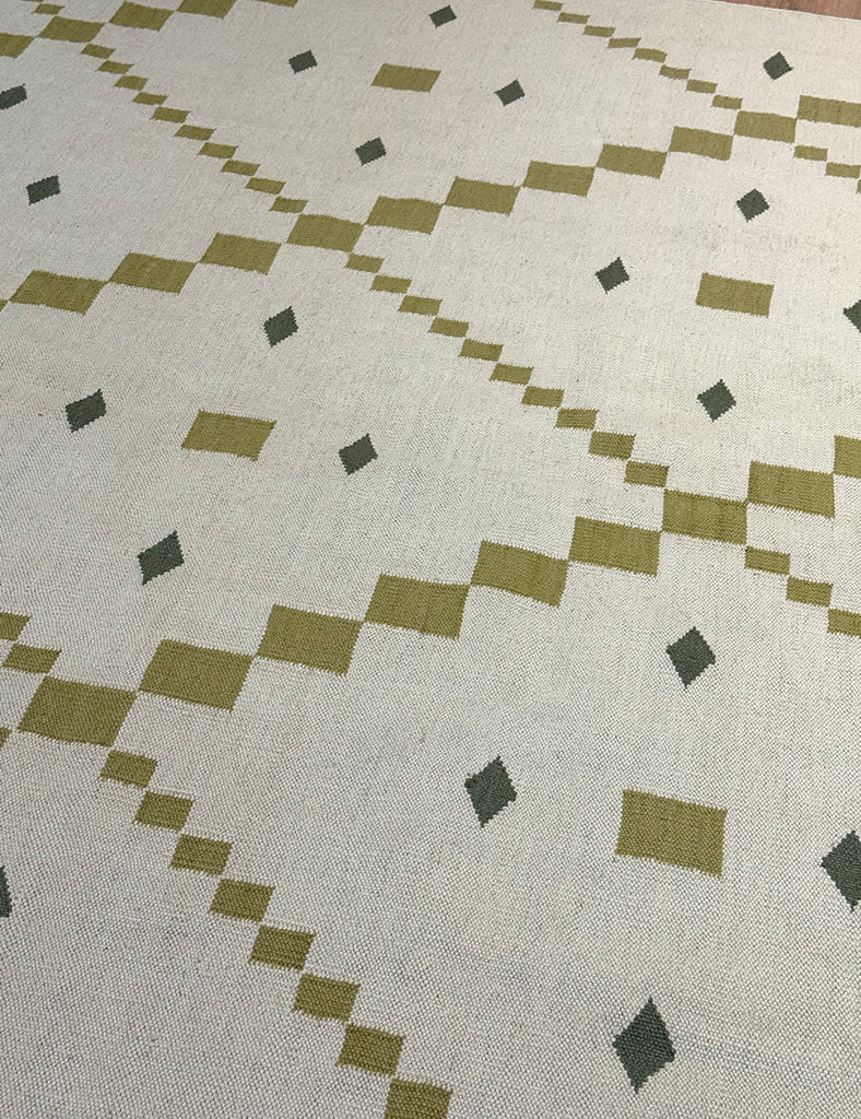 Scandinavian Kilim | 305cm x 245cm | Scandinavian Design | Emma Mellor