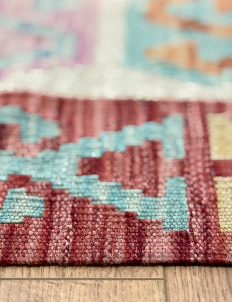 Kilim Rug | 243cm x 173cm | Chalk Kilim Rug | Emma Mellor Rugs London