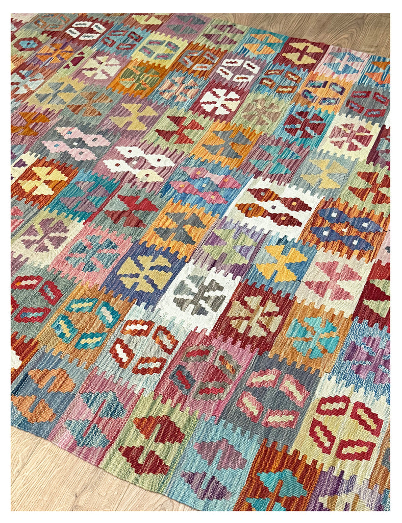 Kilim Rug | 199cm x 151cm | Chalk Kilim Rug | Emma Mellor Rugs London