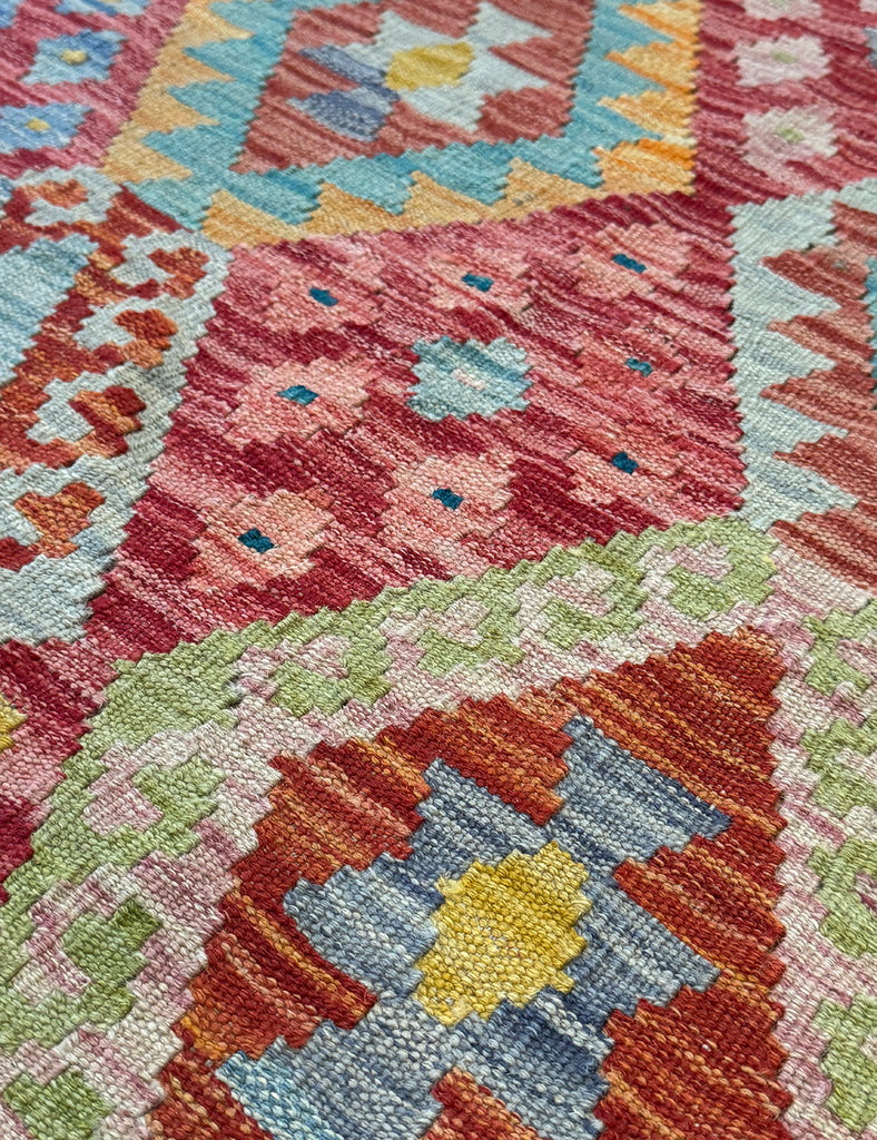 Kilim Rug | 235cm x 170cm | Chalk Kilim Rug | Emma Mellor Rugs London
