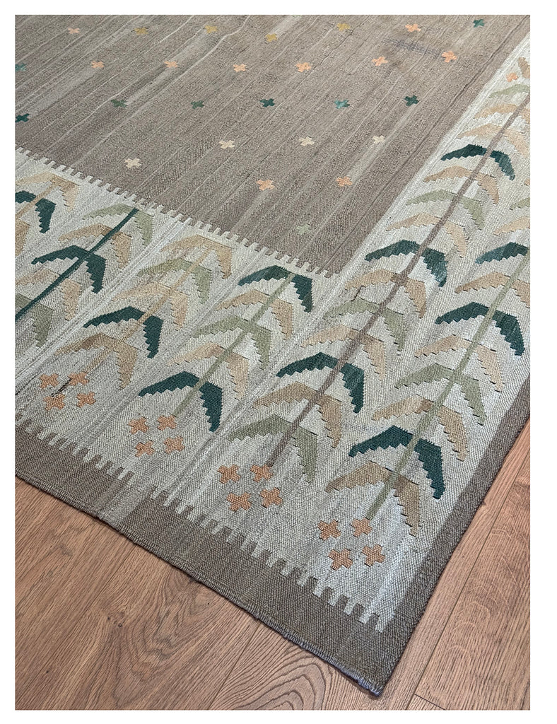 Scandinavian Kilim | 344cm x 245cm | Scandinavian Design | Emma Mellor
