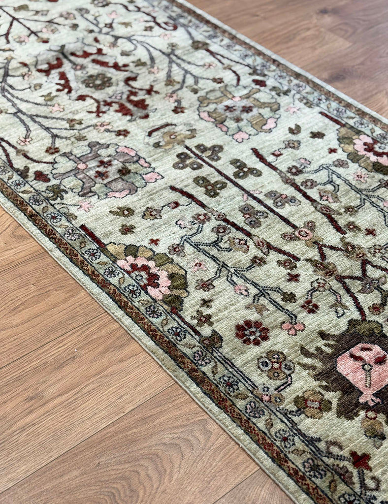 Antique Gold Hall Runner | 298cm x 81cm | Hall Rugs | Emma Mellor Rugs
