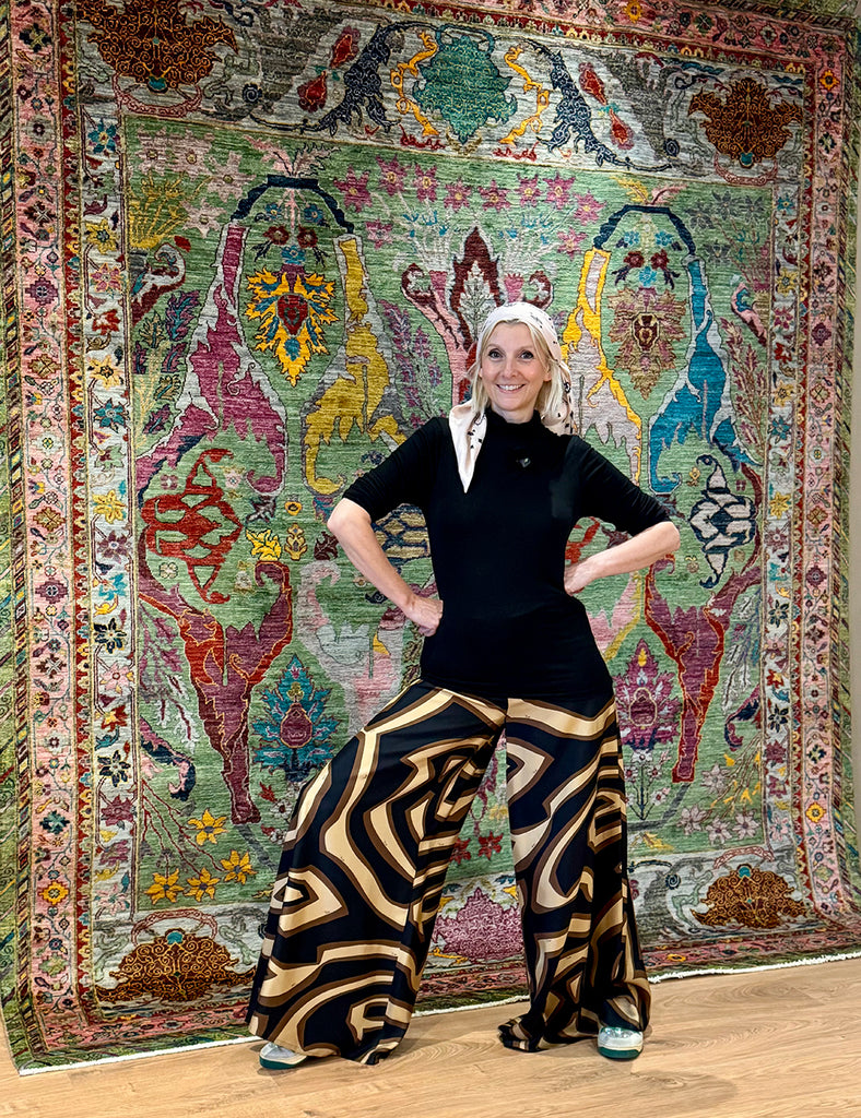 Karakul Rug | 296cm x 245cm | Large Handmade Rugs | Emma Mellor Rugs