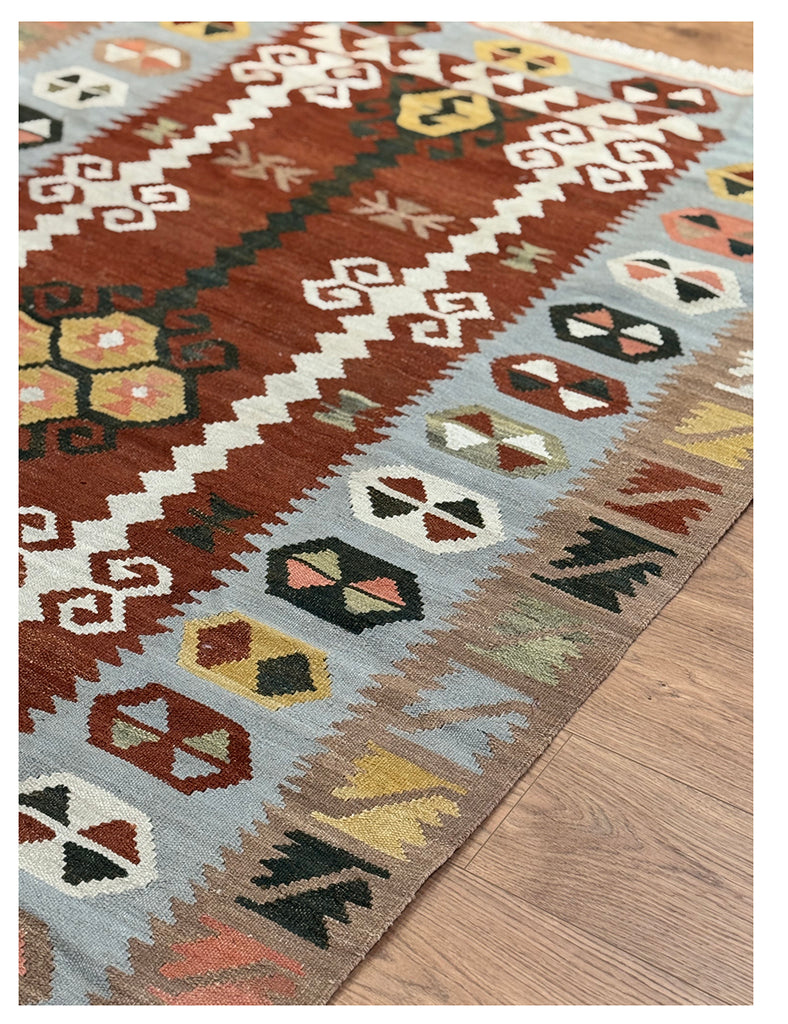 Kilim Rug |  197cm x 148cm | Bala Kilim Rug | Emma Mellor Rugs London