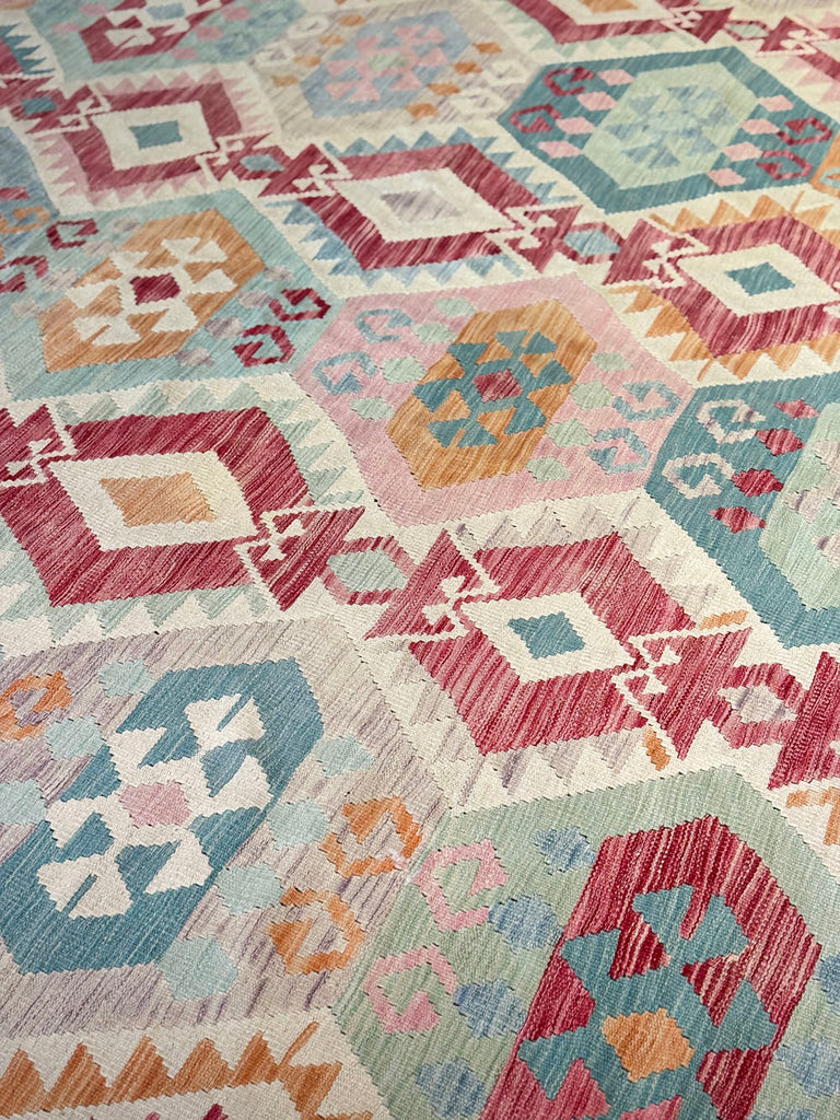 Chalk Kilim Rug | 398cm x 301cm | Kilims | Emma Mellor Handmade Rugs