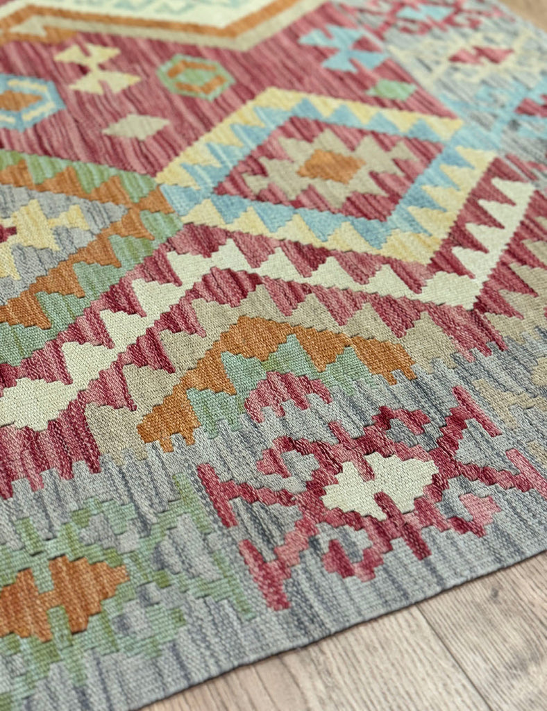 Kilim Rug | 249cm x 186cm | Chalk Kilim Rug | Emma Mellor Rugs London