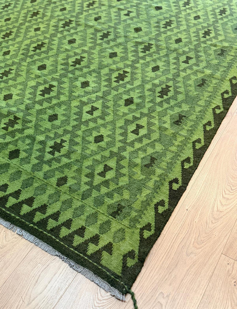 Large Kilim Rug In Avocado Green | 476cm x 302cm | Emma Mellor Handmade Rugs