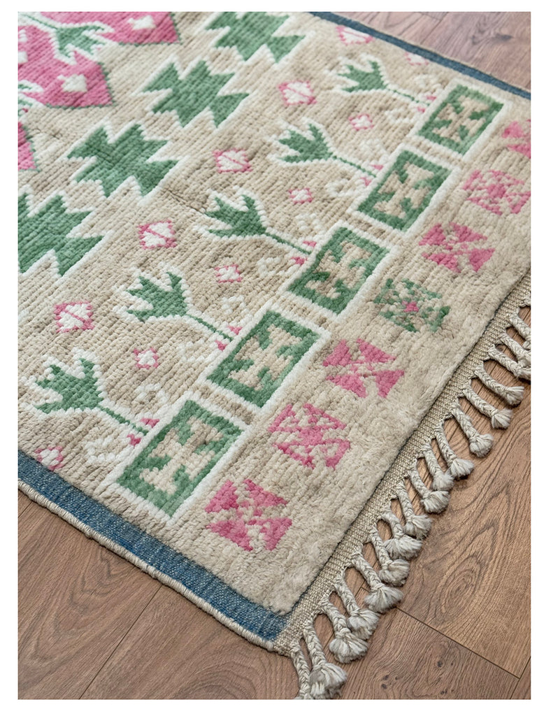 Topov Runner | 316cm x 97cm | Contemporary Rugs | Emma Mellor Rugs