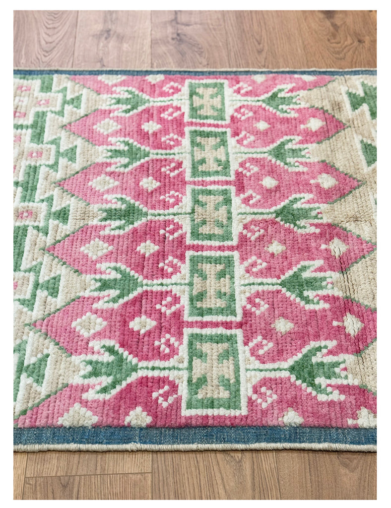 Topov Runner | 316cm x 97cm | Contemporary Rugs | Emma Mellor Rugs