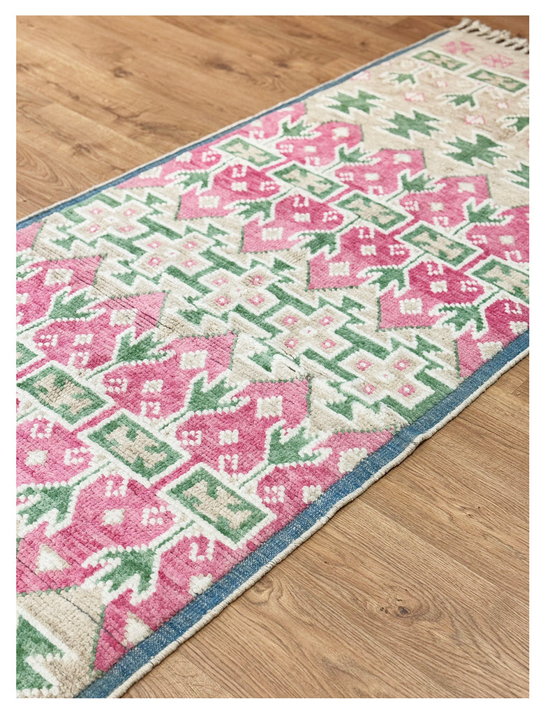 Topov Runner | 316cm x 97cm | Contemporary Rugs | Emma Mellor Rugs