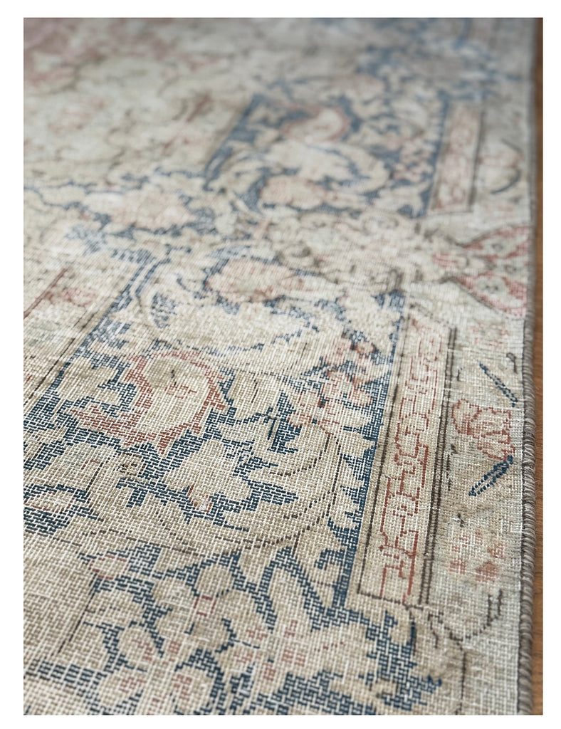 Vintage Persian Rug | 397cm x 290cm | Vintage Rugs | Emma Mellor Rugs