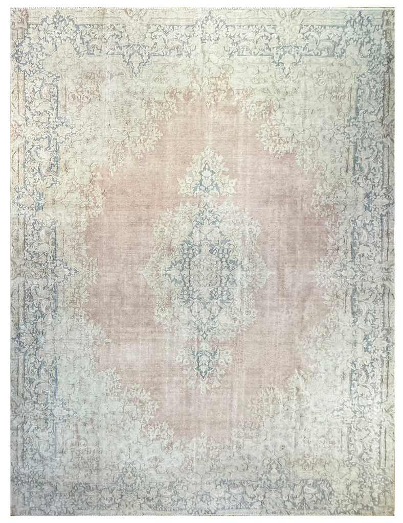 Vintage Persian Rug | 397cm x 290cm | Vintage Rugs | Emma Mellor Rugs