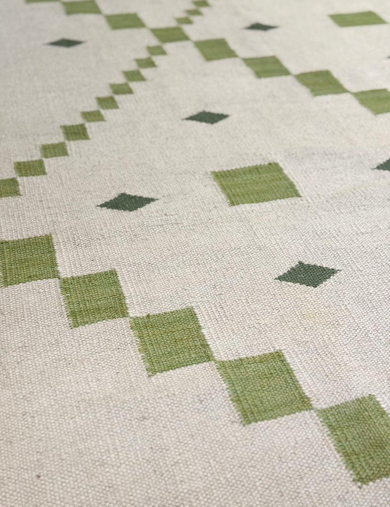 Scandinavian Kilim | 305cm x 245cm | Scandinavian Design | Emma Mellor