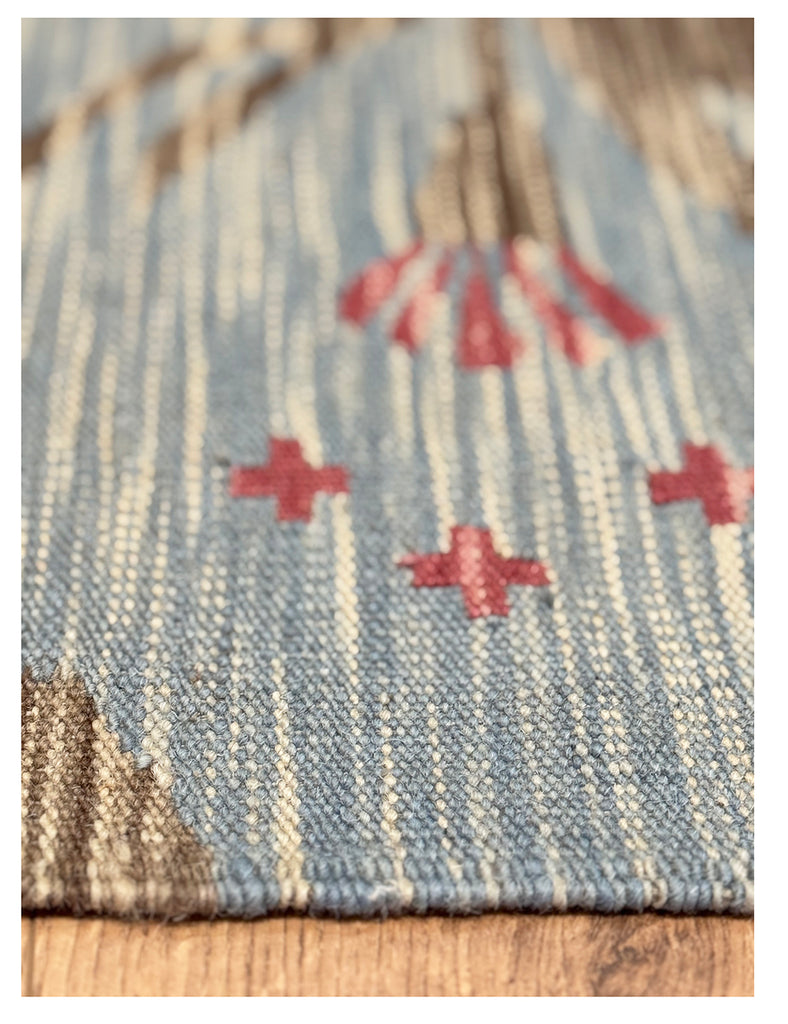 Scandinavian Kilim | 303cm x 245cm | Scandinavian Design | Emma Mellor