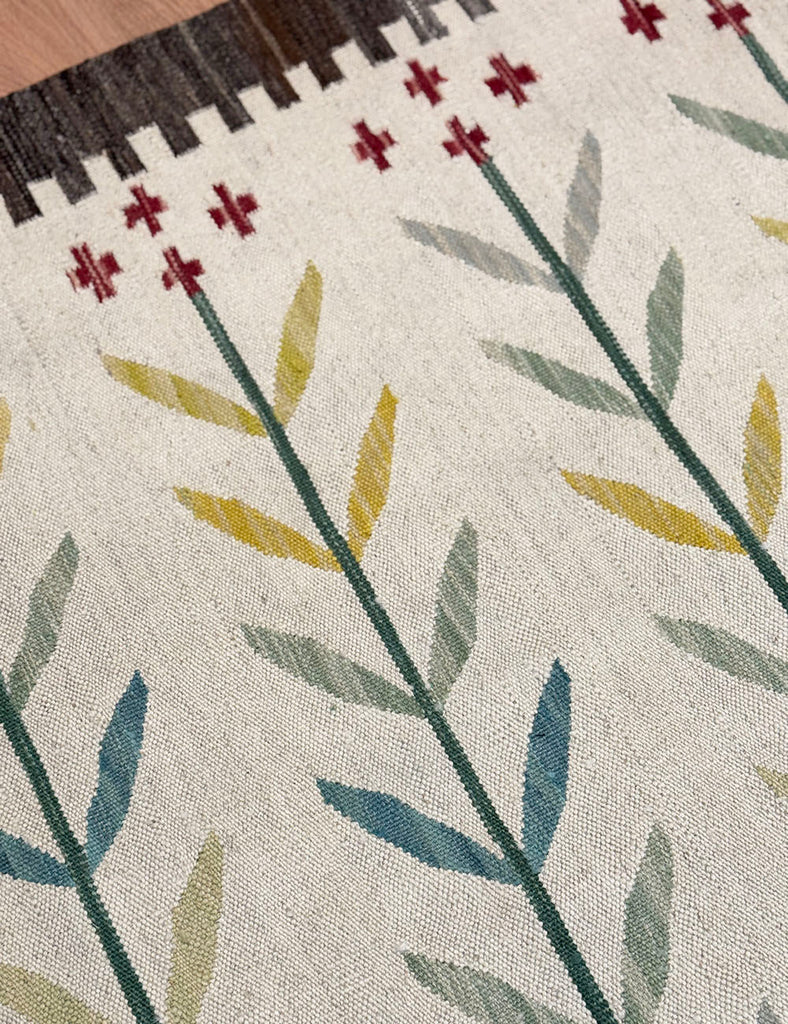 Scandinavian Kilim | 369cm x 287cm | Scandinavian Design | Emma Mellor