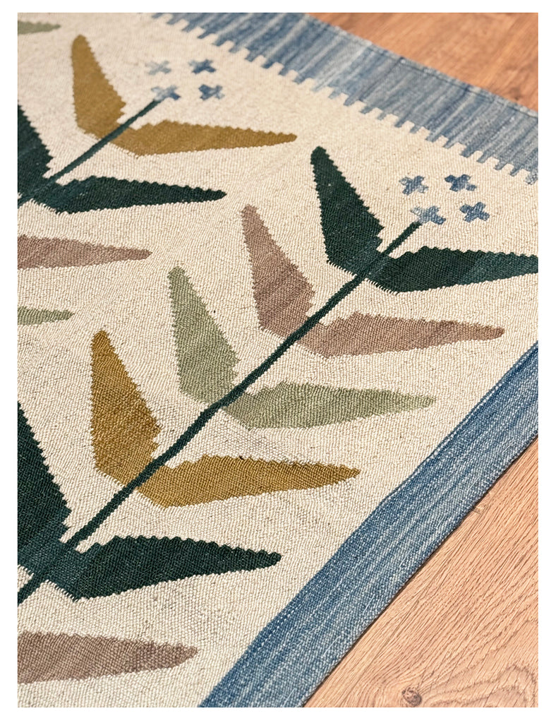 Scandinavian Kilim | 348cm x 250cm | Scandinavian Design | Emma Mellor