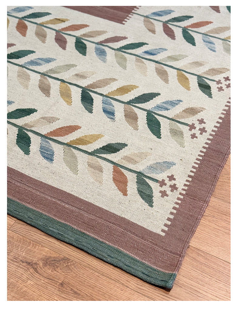 Scandinavian Kilim | 344cm x 245cm | Scandinavian Design | Emma Mellor
