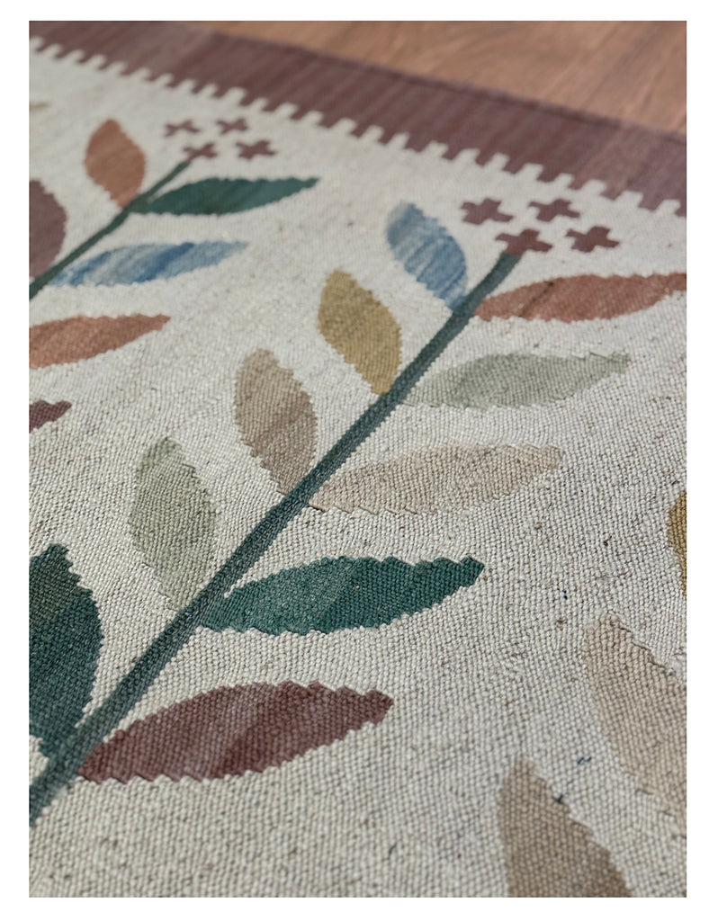 Scandinavian Kilim | 344cm x 245cm | Scandinavian Design | Emma Mellor