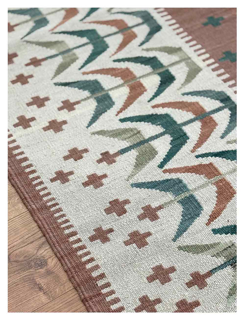 Scandinavian Kilim | 240cm x 170cm | Swedish Kilim Rugs | Emma Mellor