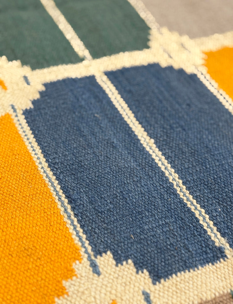 Scandinavian Kilim | 183cm x 140cm | Kilim Rugs | Emma Mellor Rugs