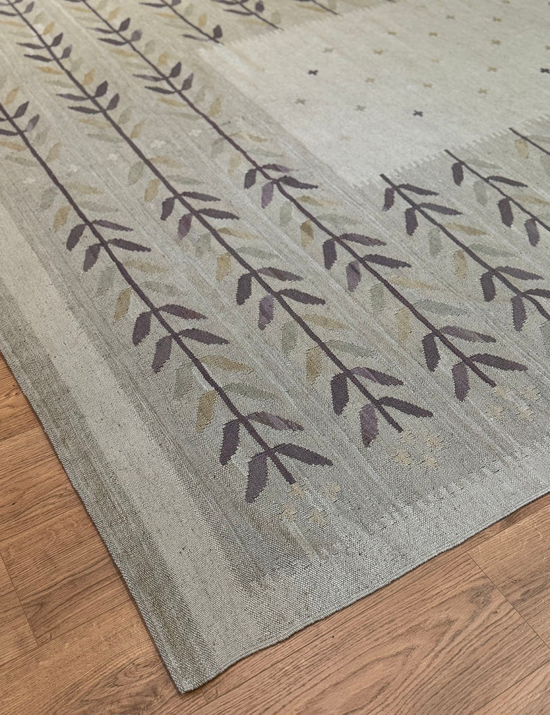 Scandinavian Kilim | 343cm x 253cm | Kilim Rugs | Emma Mellor Rugs