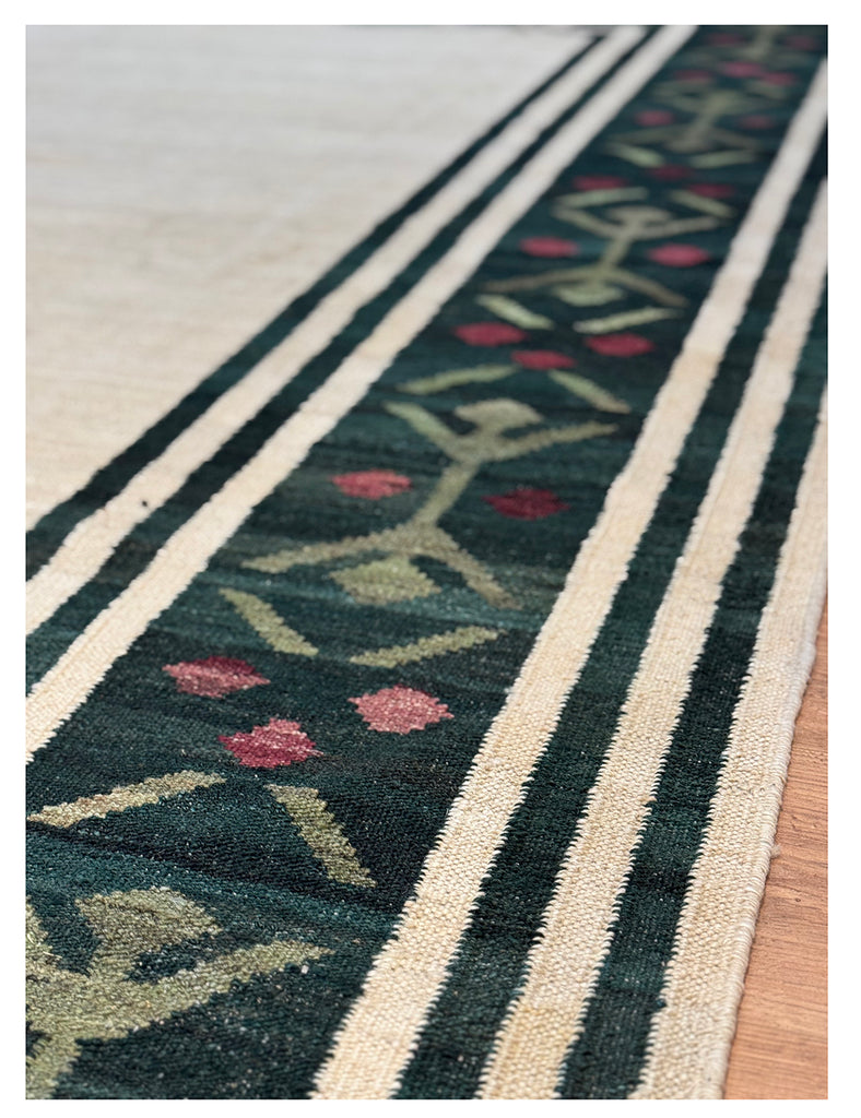 Scandinavian Kilim | 303cm x 245cm | Scandinavian Design | Emma Mellor