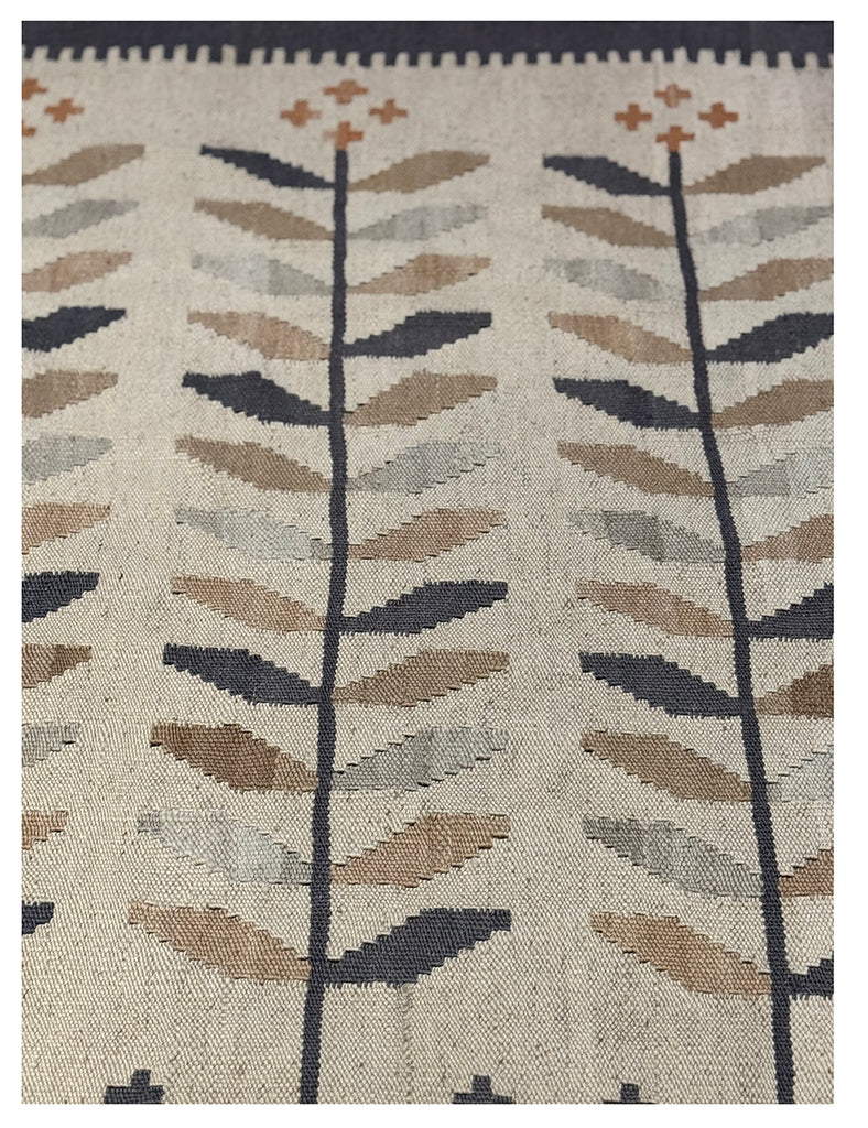 Scandinavian Kilim | 295cm x 197cm| Scandinavian Design | Emma Mellor